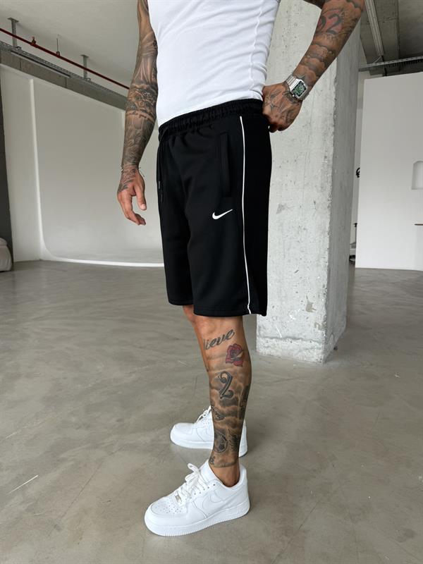 NK Cizgili Şort - Siyah