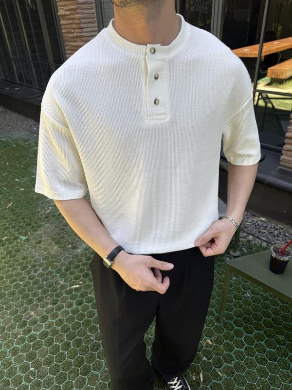 Old Money Düğmeli Bisiklet Yaka T-Shirt - Beyaz