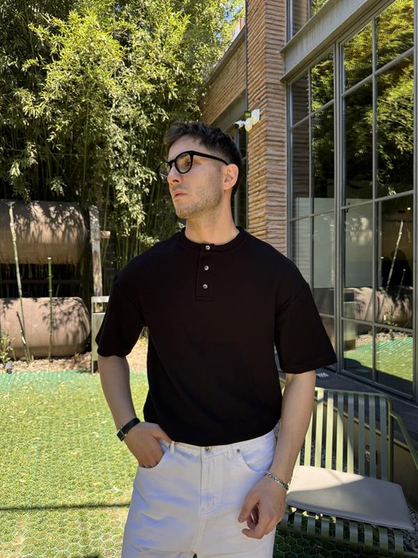 Old Money Düğmeli Bisiklet Yaka T-Shirt - Siyah