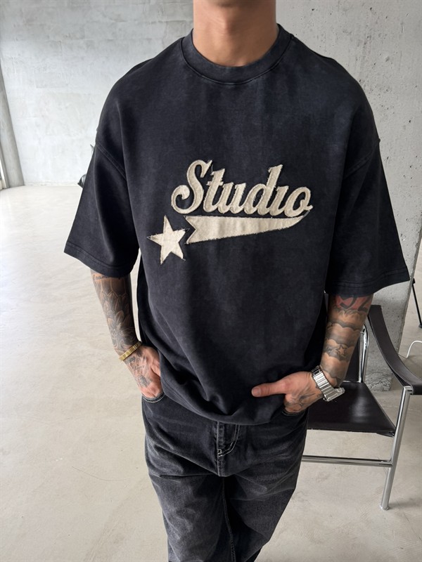 Pacht Detaylı STUDIO Acid Yıkama T-Shirt - Siyah