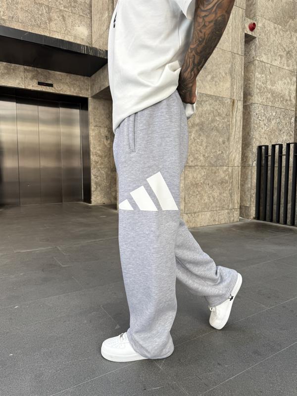 Piramit Yan Baskı Eşofman - Gri