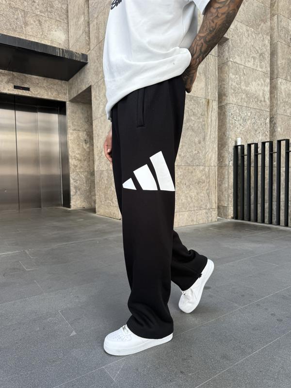 Piramit Yan Baskı Eşofman - Siyah