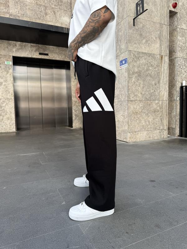 Piramit Yan Baskı Eşofman - Siyah