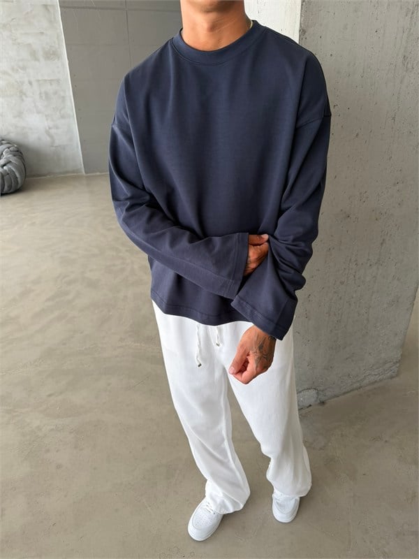 Premium Long Sleeve Sweatshirt 