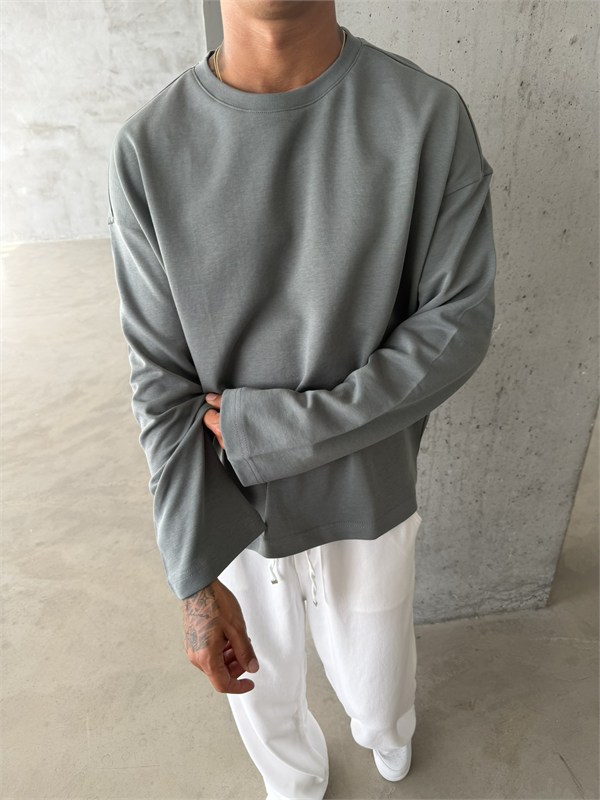 Premium Long Sleeve Sweatshirt 