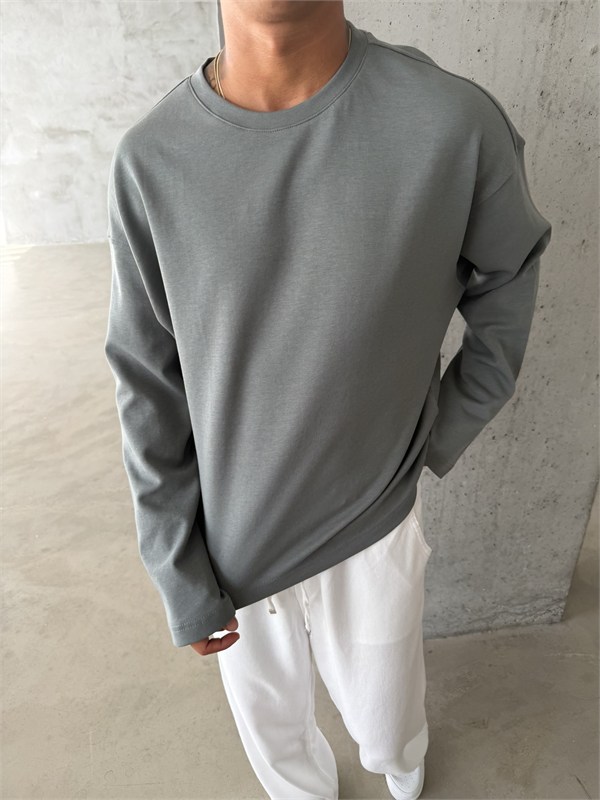 Premium Long Sleeve Sweatshirt 