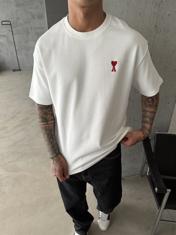Premium Minimal Nakış A Kalp T-Shirt - Beyaz