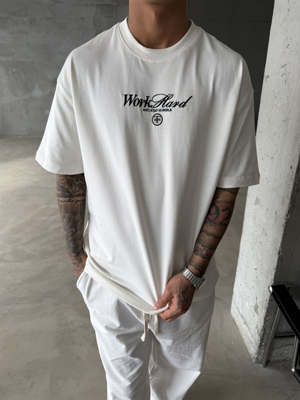 Premium Old Money Work Hard Nakışlı T-Shirt - Beyaz