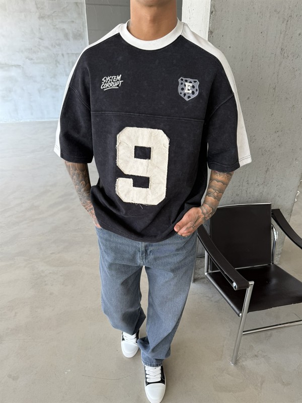 SysTem Corrupt 9 Nakışlı Premium T-Shirt - Siyah