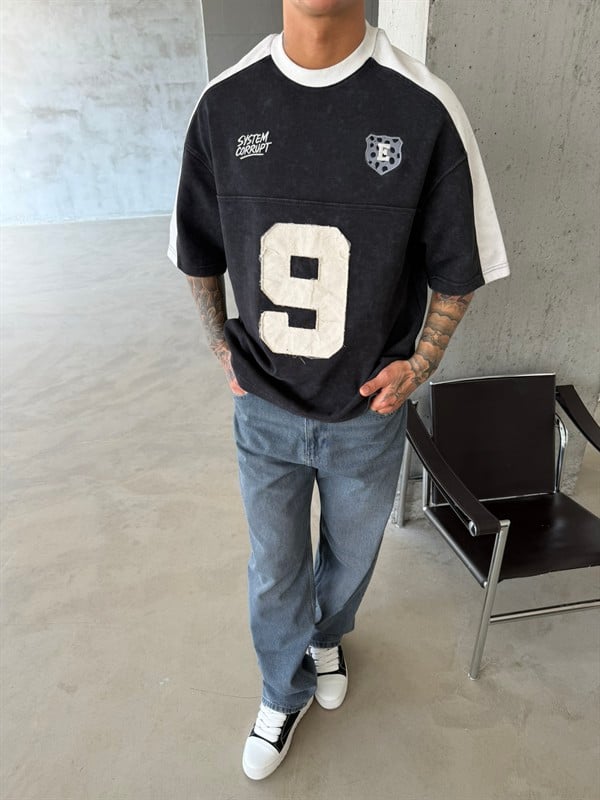 SysTem Corrupt 9 Nakışlı Premium T-Shirt - Siyah