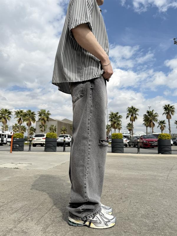 Tek Diz Yırtık Detaylı Baggy Pantolon - Gri