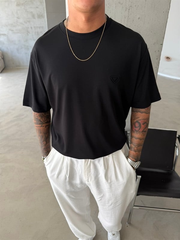 Tesnel Kumaş Old Money T-Shirt - Siyah