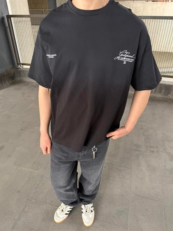 The Champıons Spreyli Oversize T-Shirt -Siyah