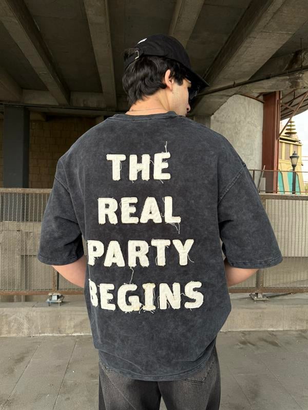 The Real Party Begins Oversize T-shirt - Siyah