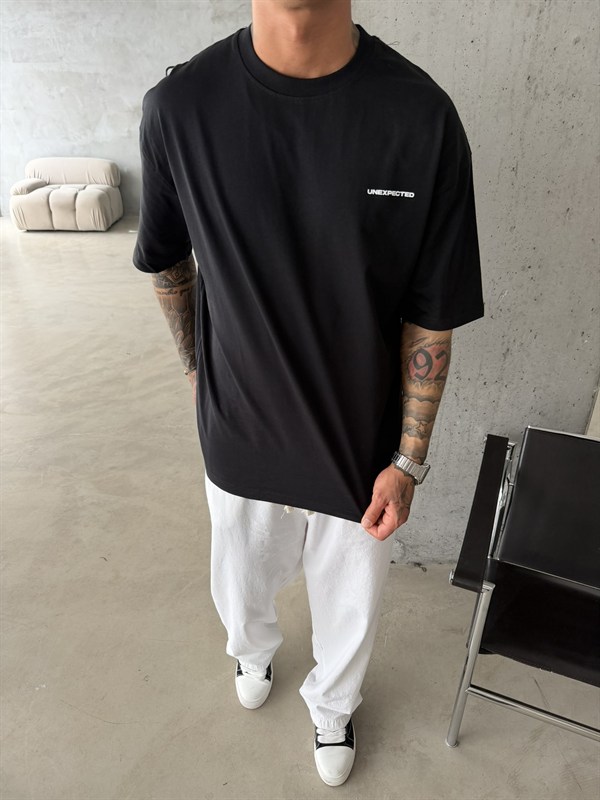 Unexpexted Baskılı Premium T-Shirt - Siyah