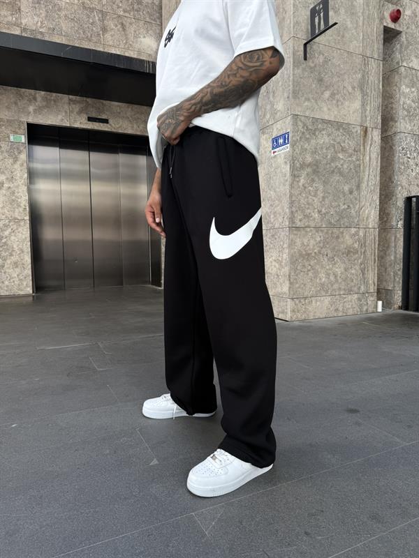 Yan Büyük Baskı Tek NK Eşofman - Siyah