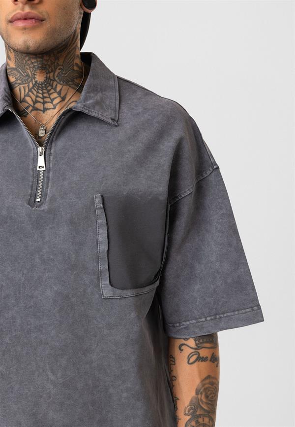 Yıkamalı Yarım Fermuar Cep Detaylı - T-Shirt - Gri