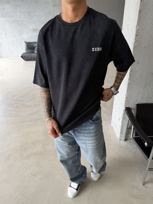 Zero 00 Pacht Detaylı Acid Yıkama T-Shirt - Siyah