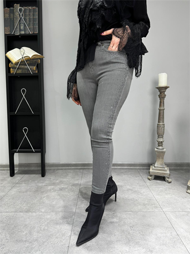 En Boy Likralı Yanı Taşlı Jean 3094