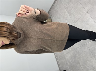 Degaje Yaka Örme Triko 4026