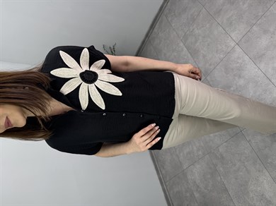 Polo Yaka Çiçek Nakışlı Gömlek 3577