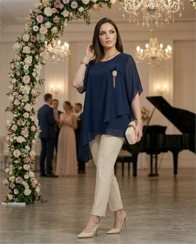 Broşlu Asimetrik Kesim Şifon Bluz 3854