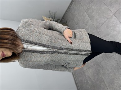 Kristal Boncuk İşlemeli Kaşe Ceket 4024