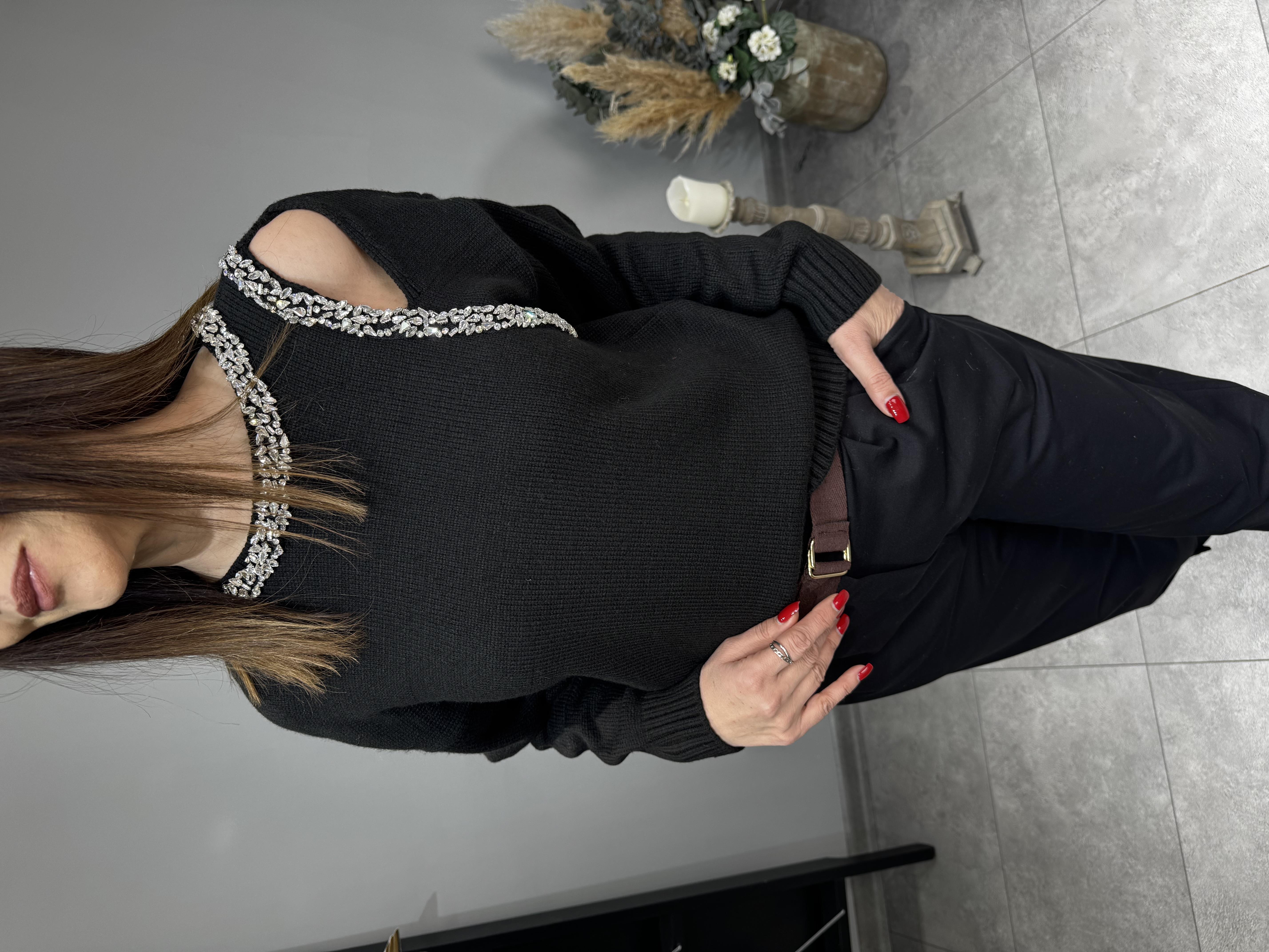 Omuz Detaylı Taşlı Triko 2935 · 6