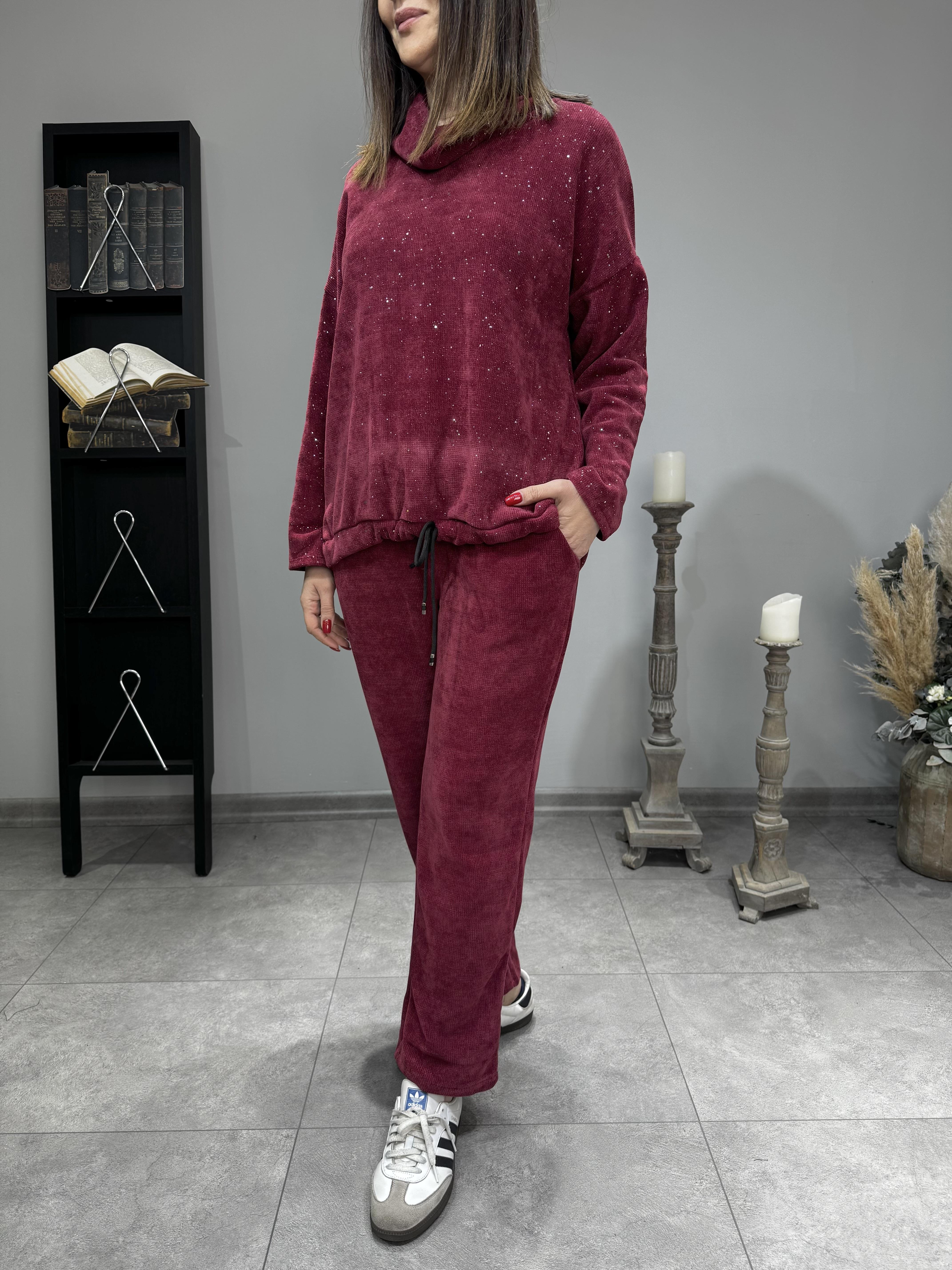 Taşlı İthal Kadife Takım 2872 · 4