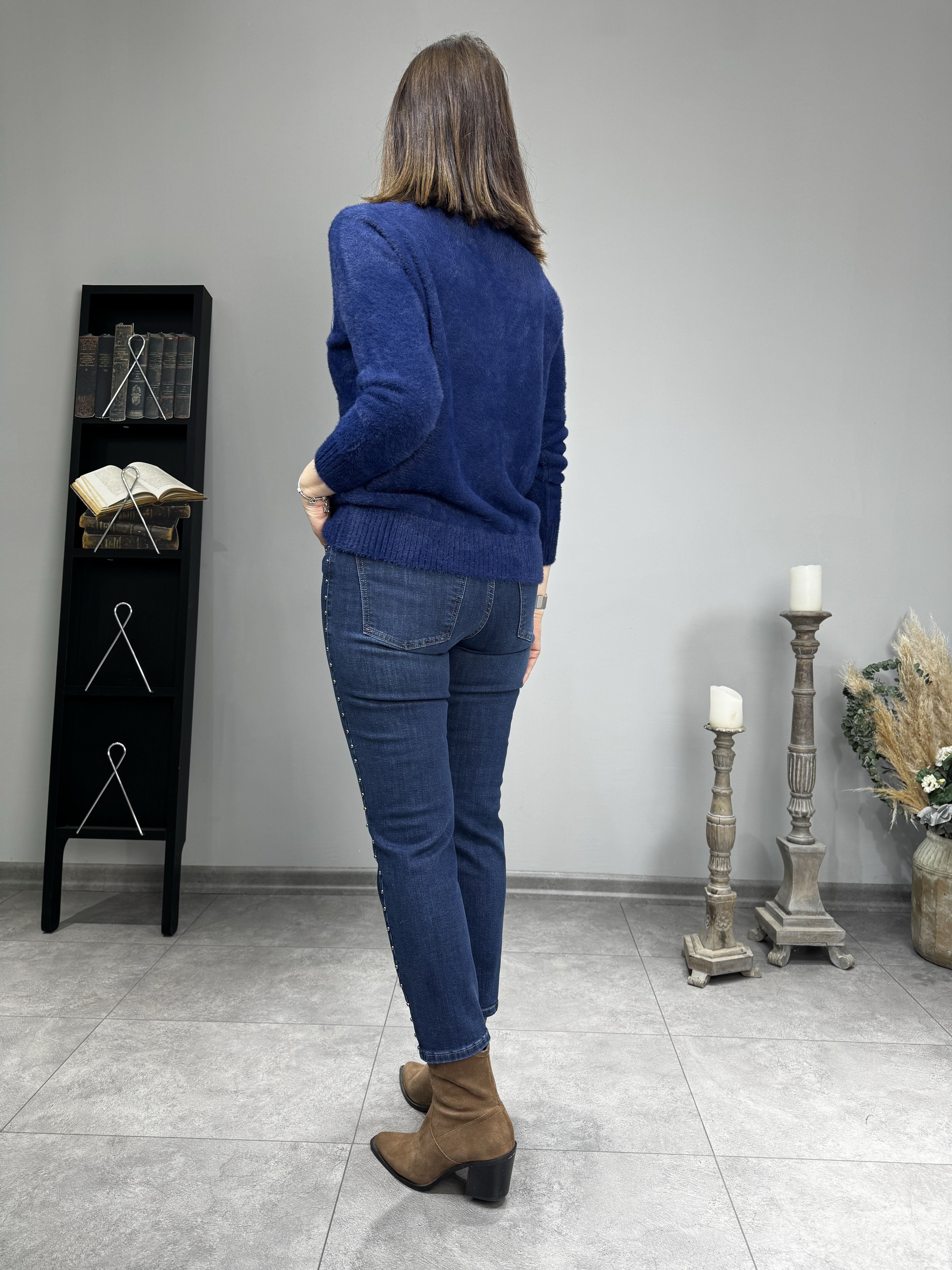 İşlemeli Yerli Angora Triko 2618 · 9