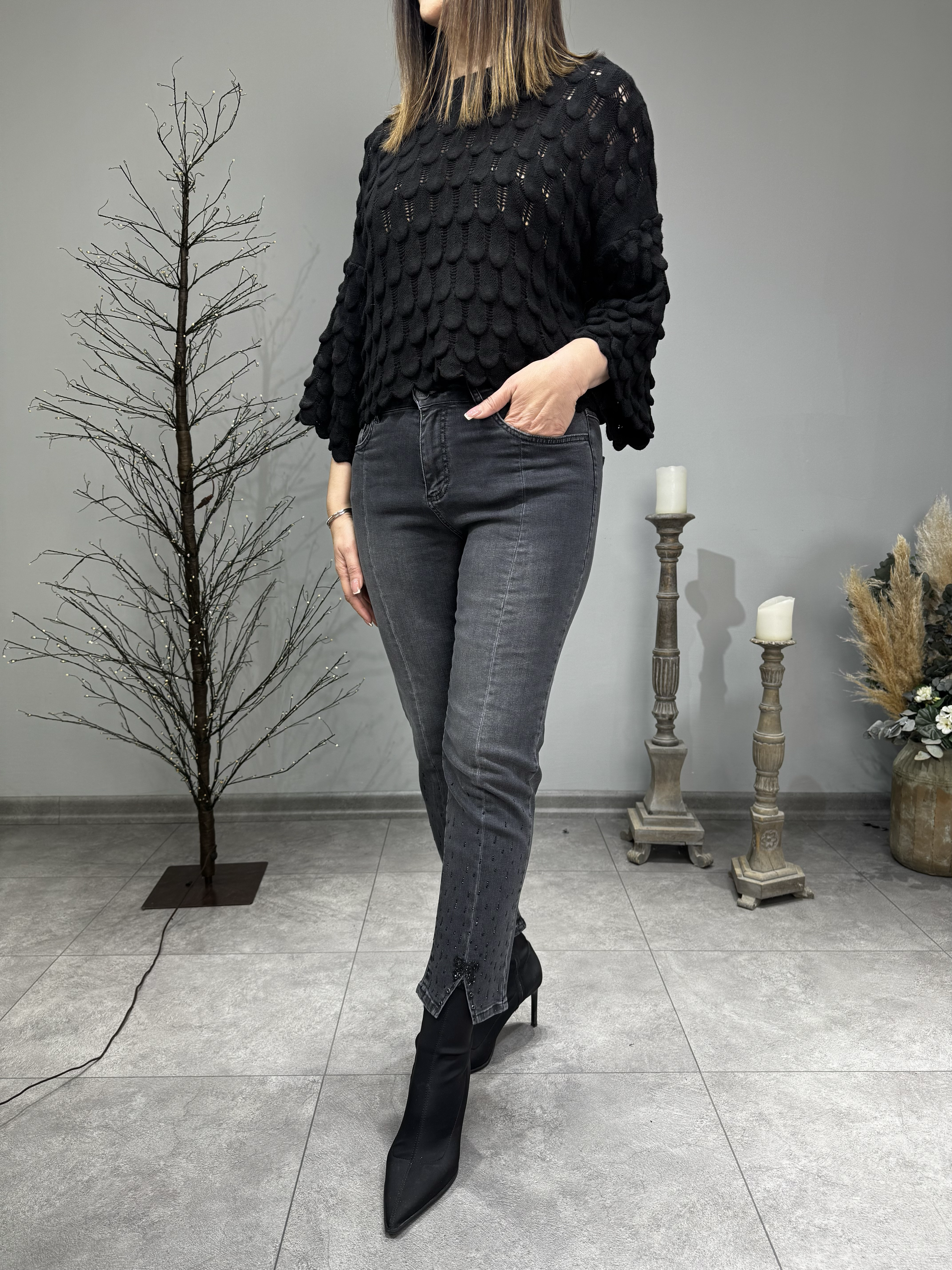 Kabartma Desenli İthal Triko 2731 · 7