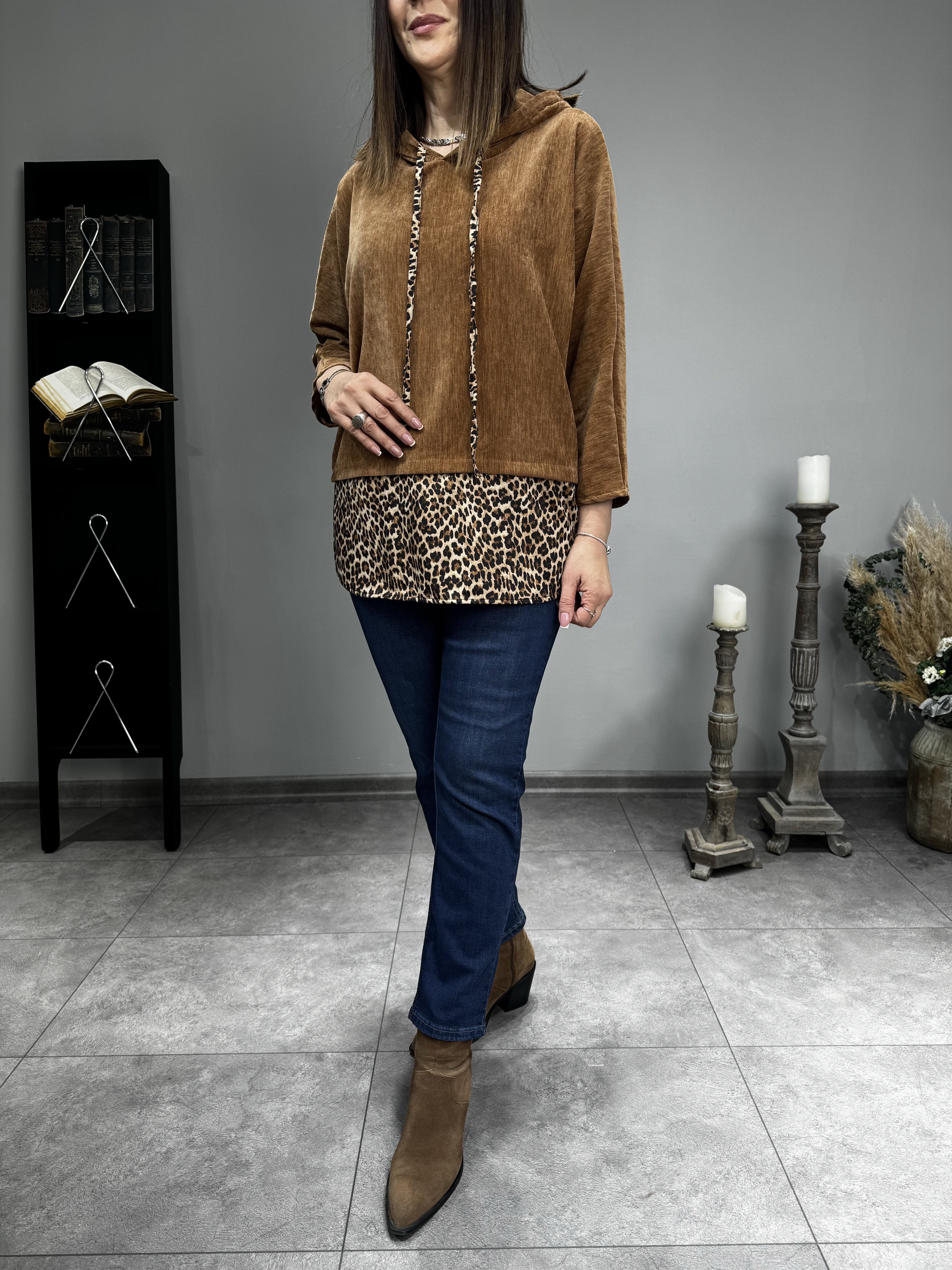 Leopar Desen İthal Kadife Sweat 2647 · 5