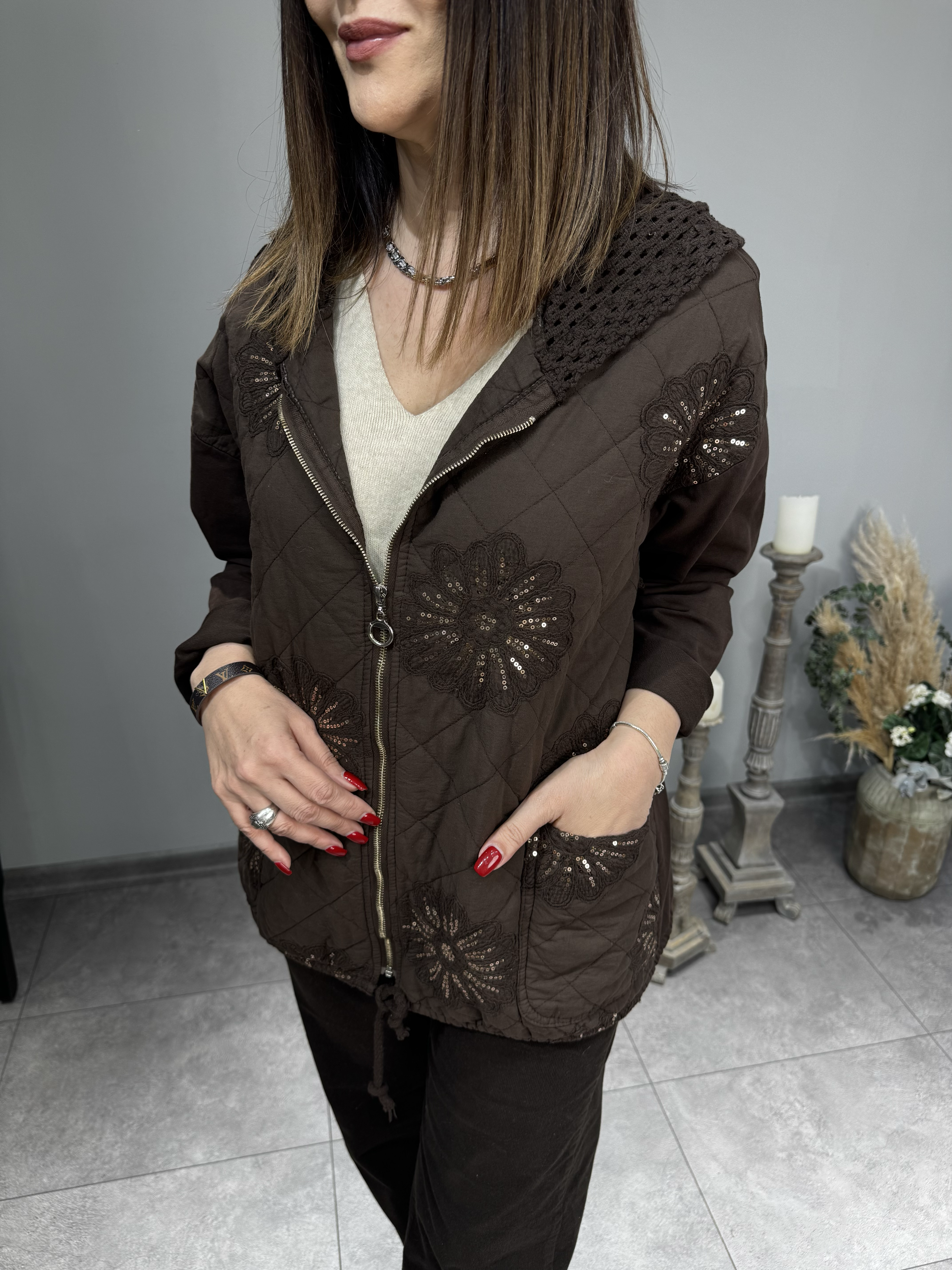 Nakışlı İthal Kapitone Mont 2622