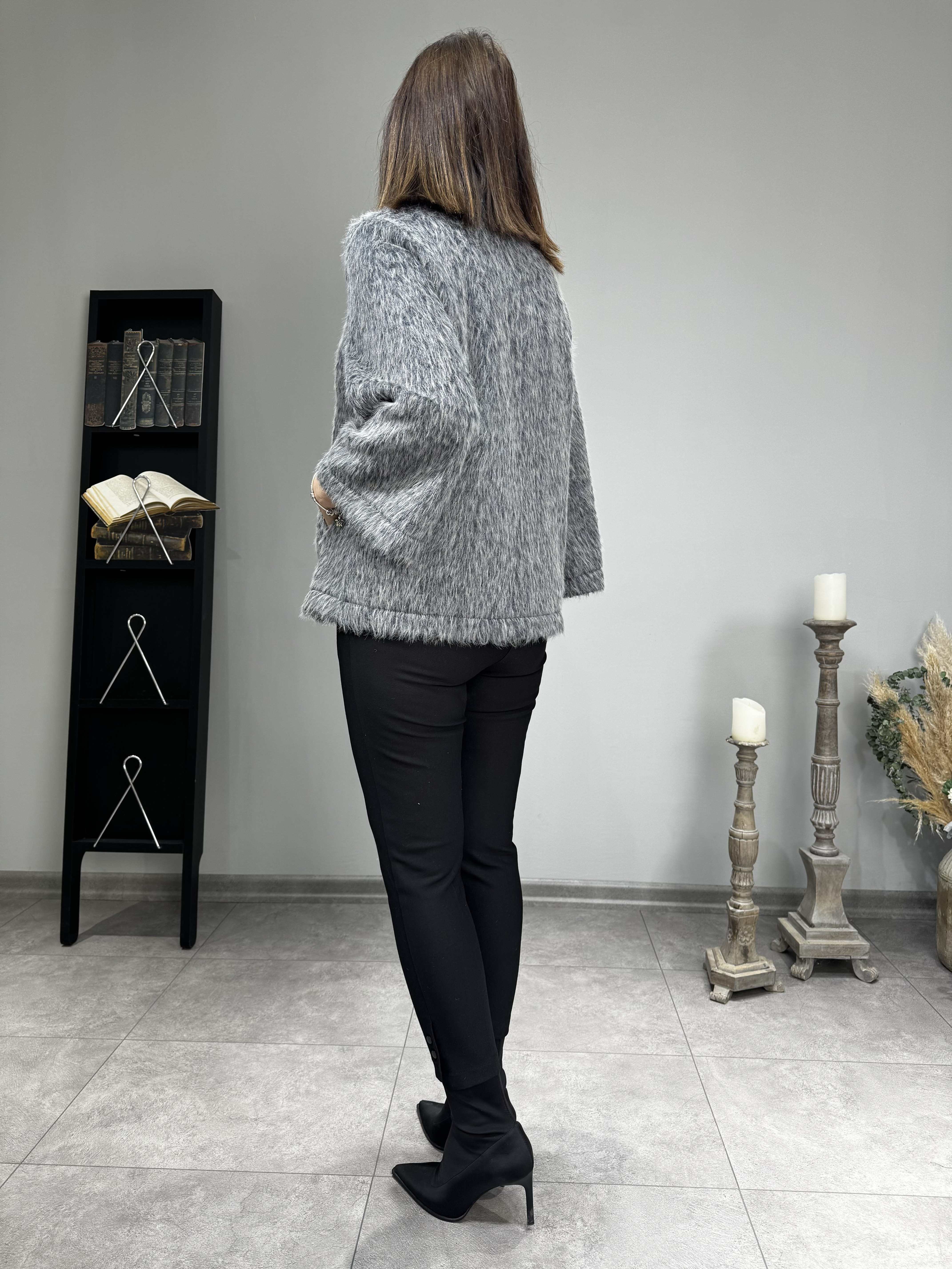 Üç Düğmeli Keçe Kaban 2617 · 18