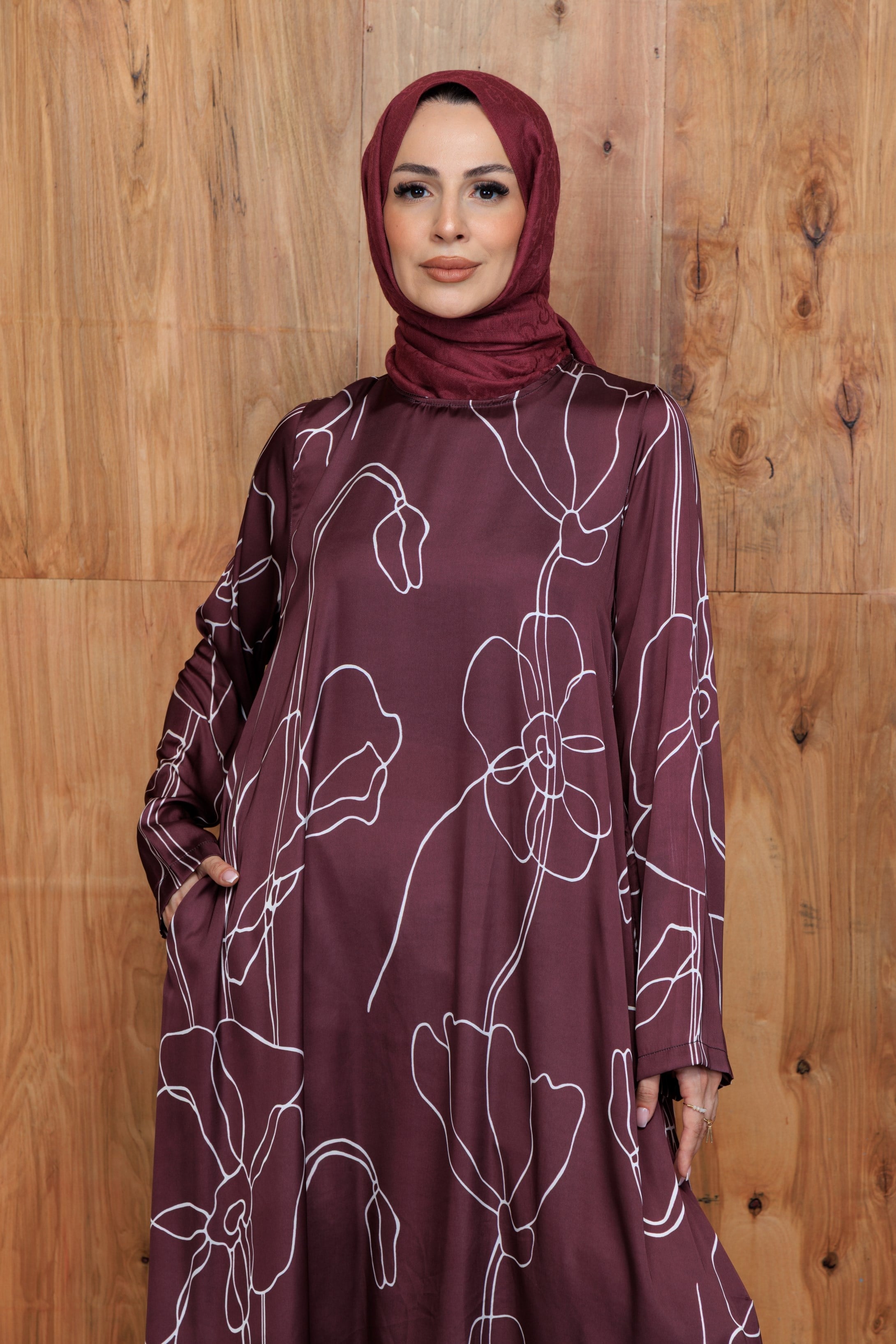 Flower Bordo Çiçek Desenli Saten Cepli Elbise