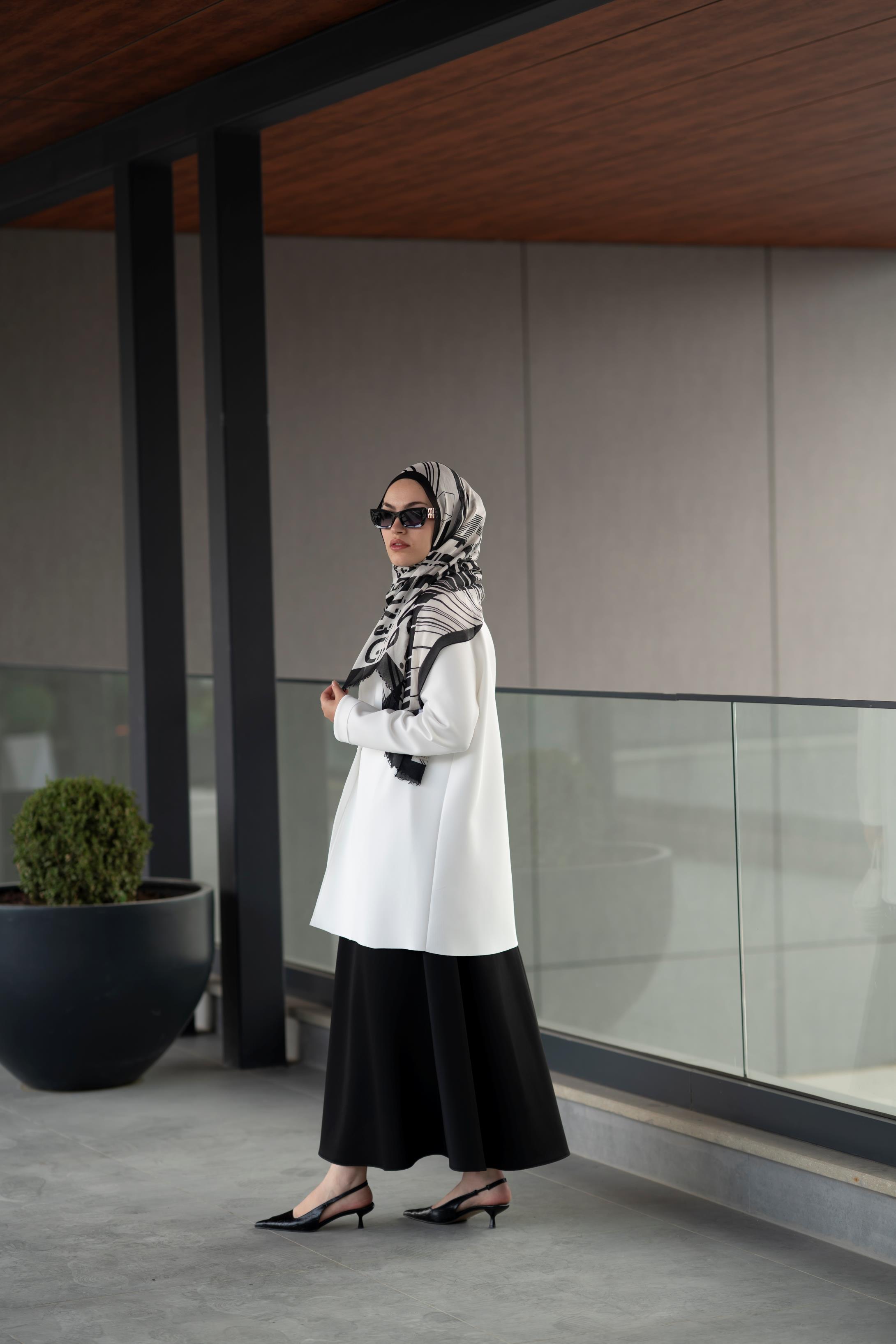 Scuba Ekru Ceket Arya