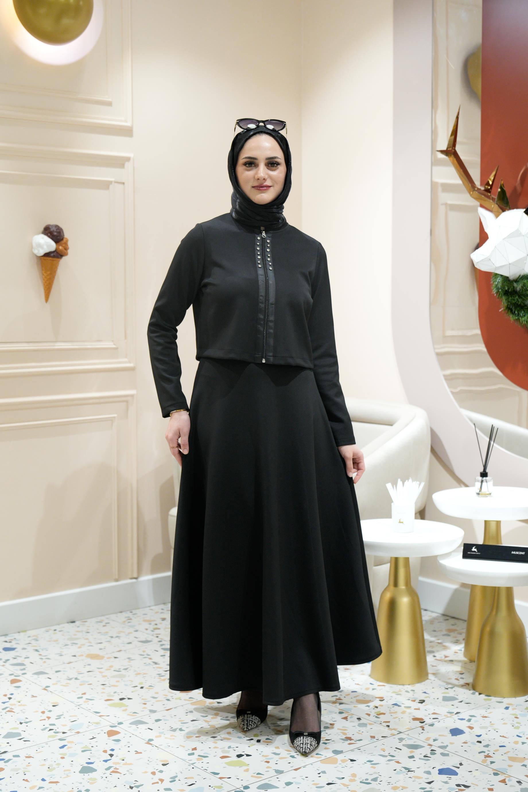Scuba Siyah Etekli Takım Karina