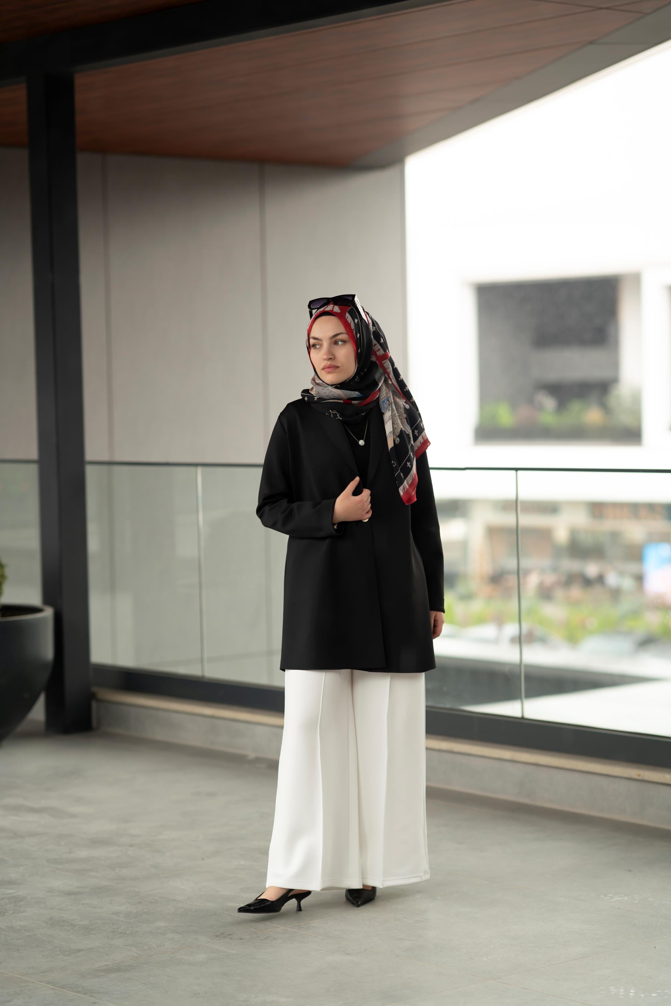 Scuba Siyah Ceket Arya