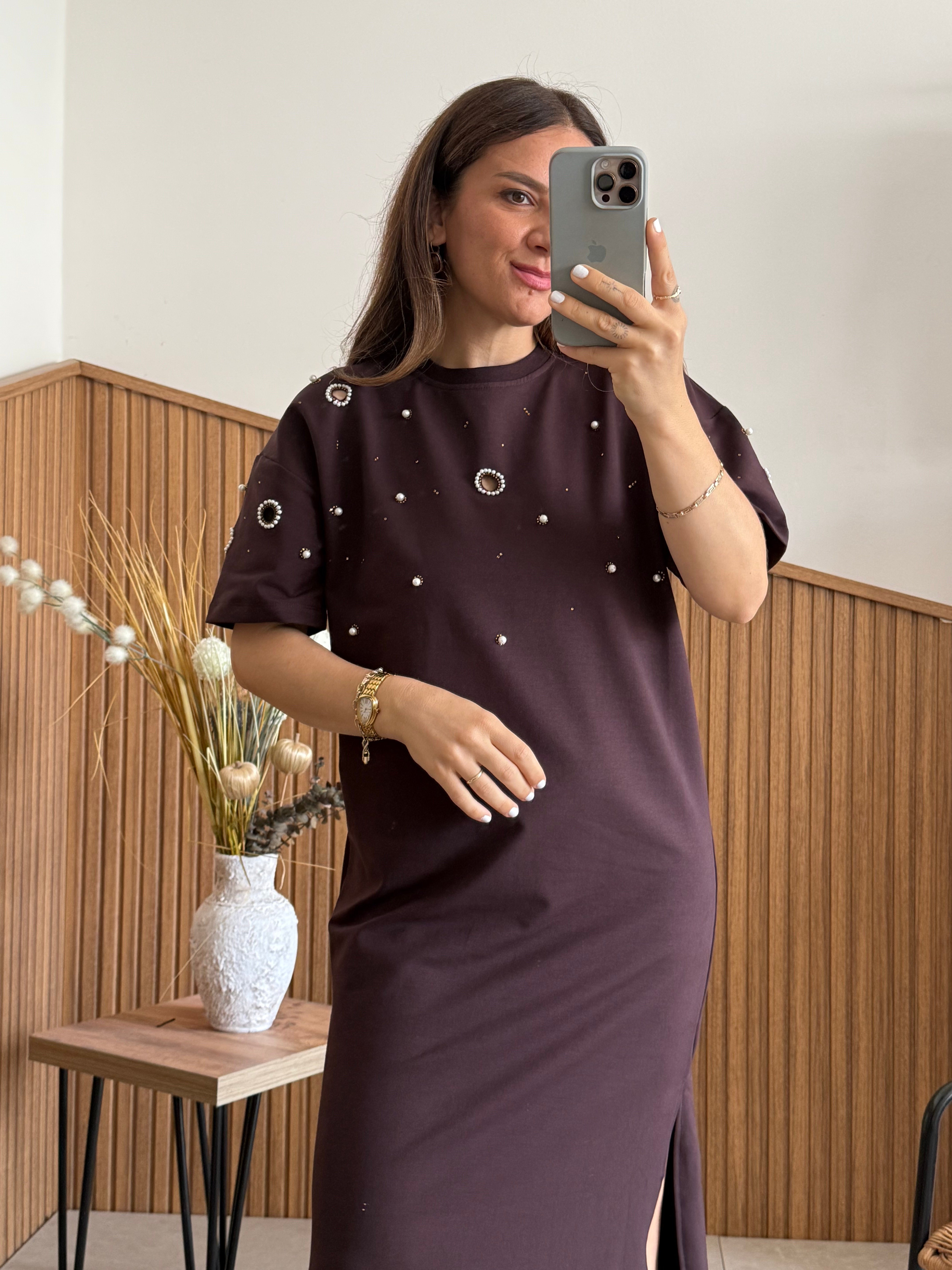 Boncuk Detaylı Kahve Midi Elbise 
