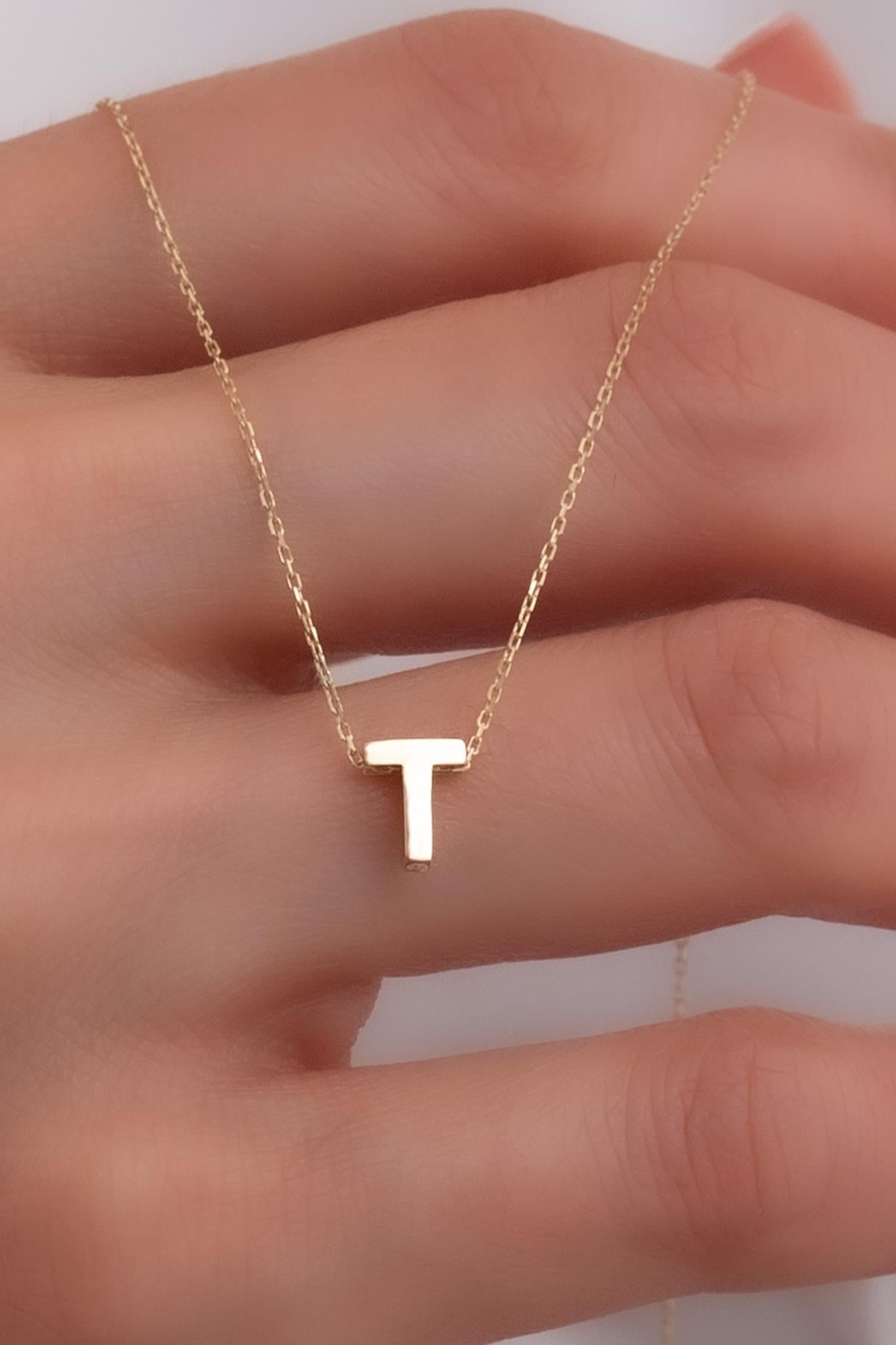 14 Ayar Altın T Harf Kolye