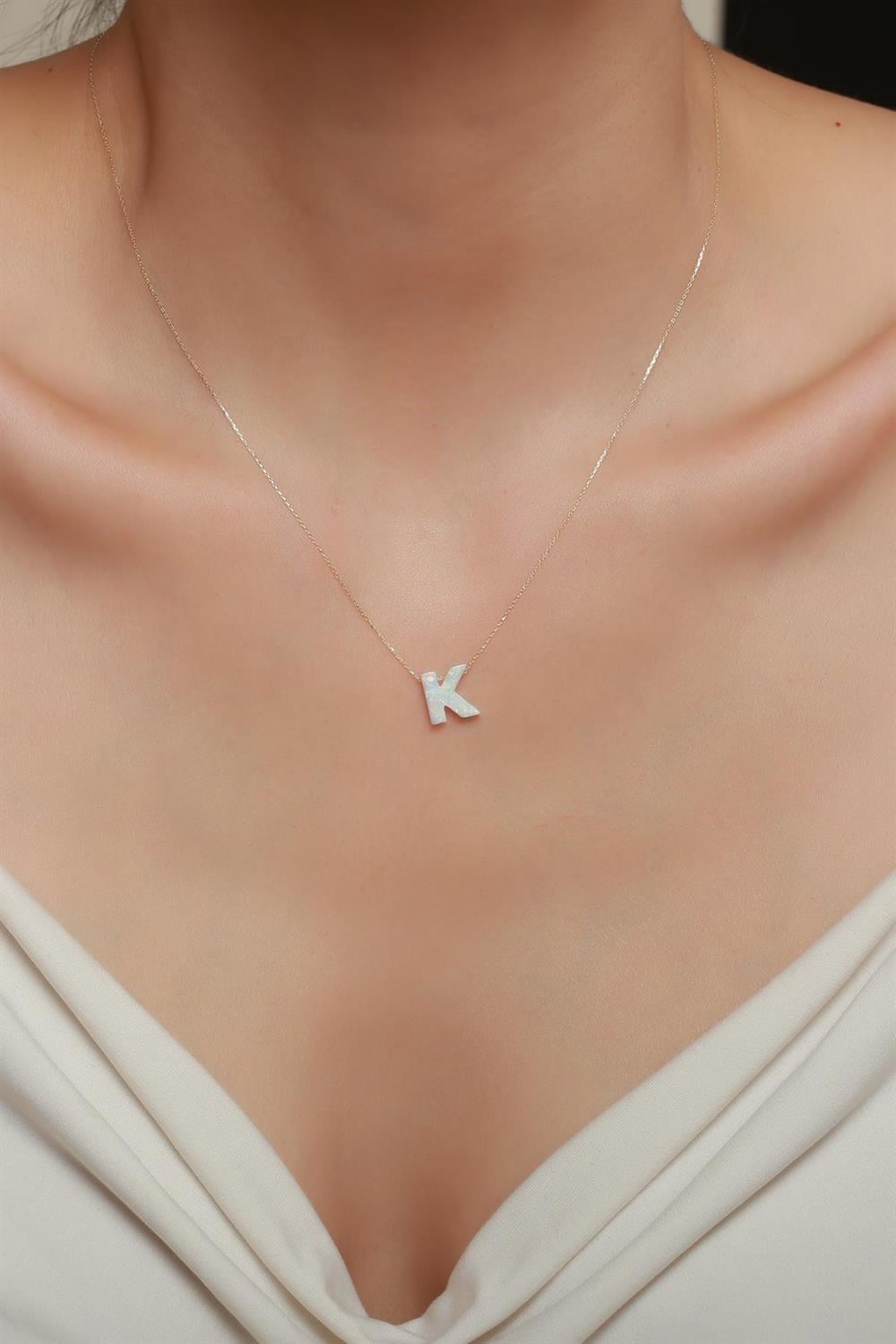 14 Ayar Altın K Harf Beyaz Opal Taşlı Kolye