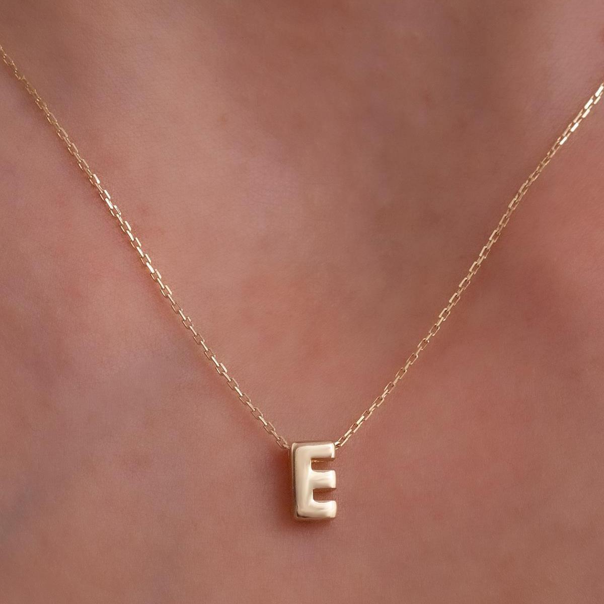 14 Ayar Altın E Harf Kolye