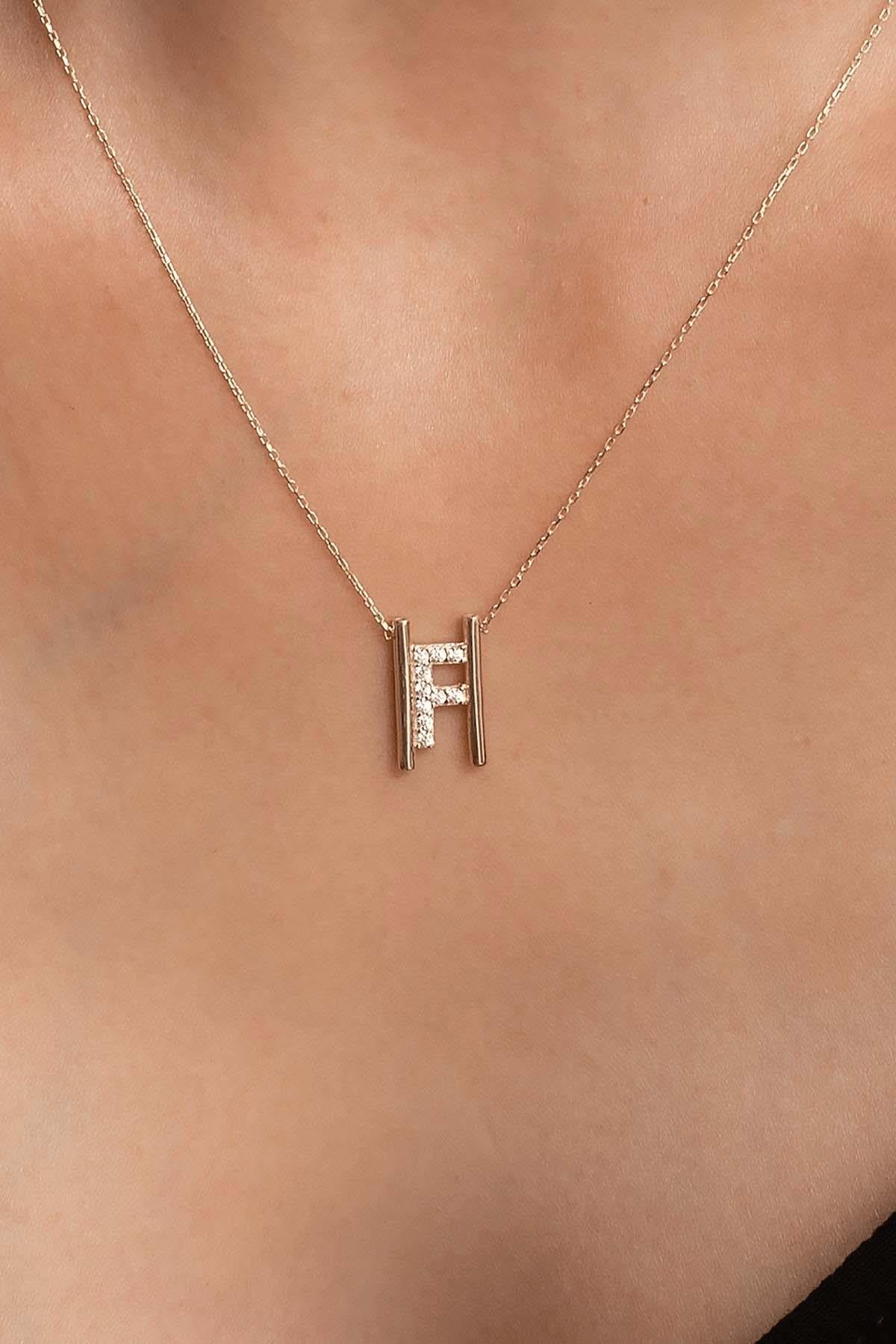 14 Ayar Altın F Harfi Taşlı Kolye