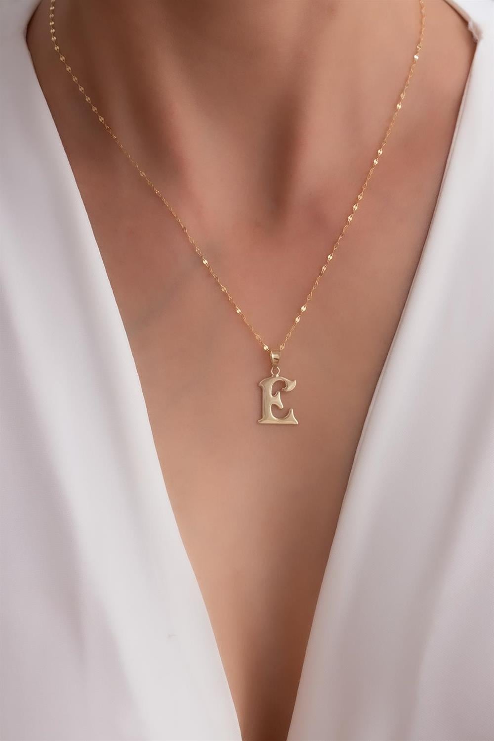 14 Ayar Altın E Harf Şirin Kolye