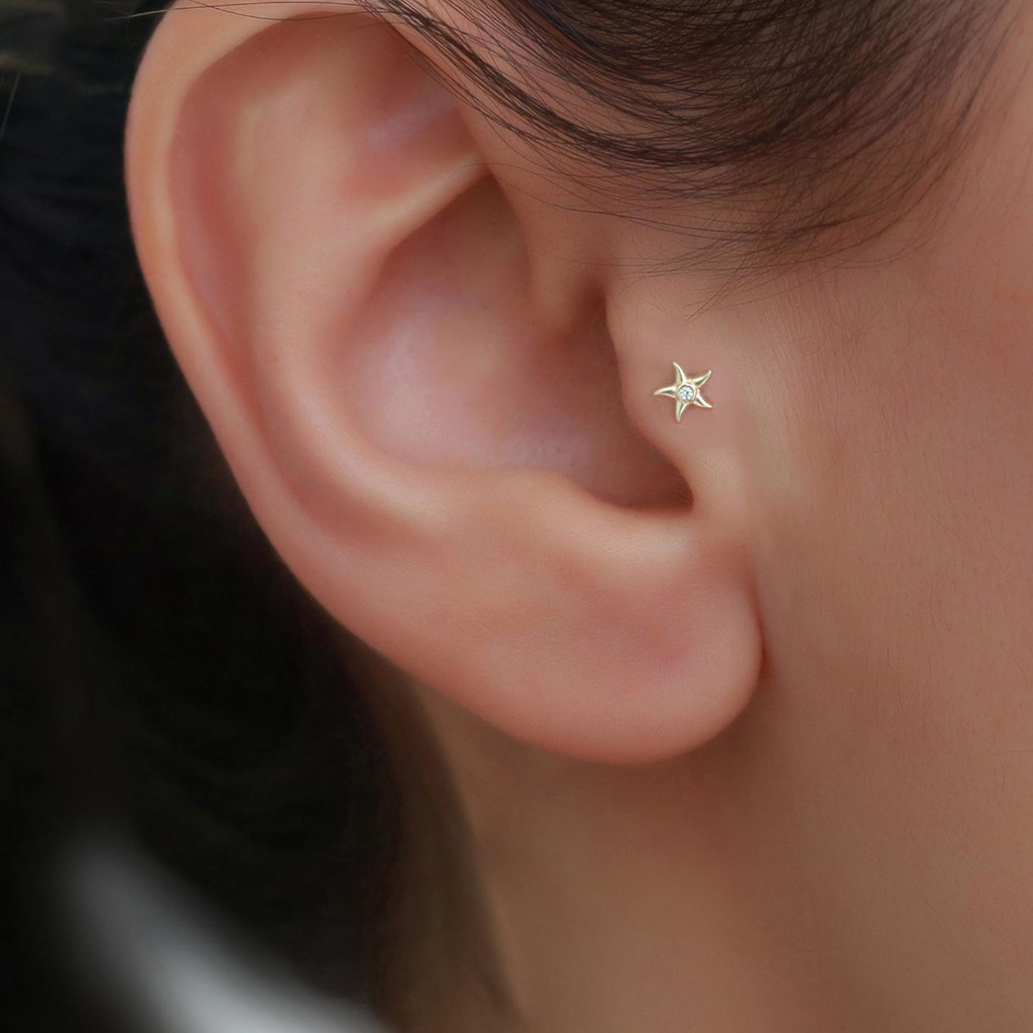 14 Ayar Altın Taşlı Deniz Yıldızı Tragus Piercing