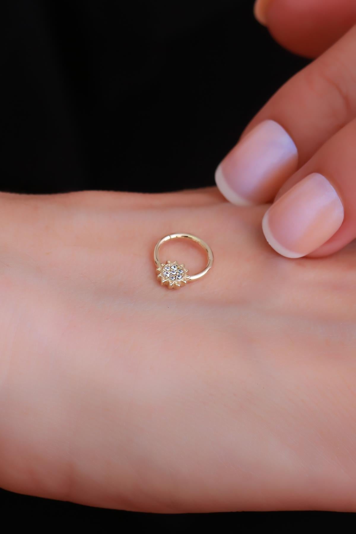 14 Ayar Altın Taşlı Güneş Halka Piercing