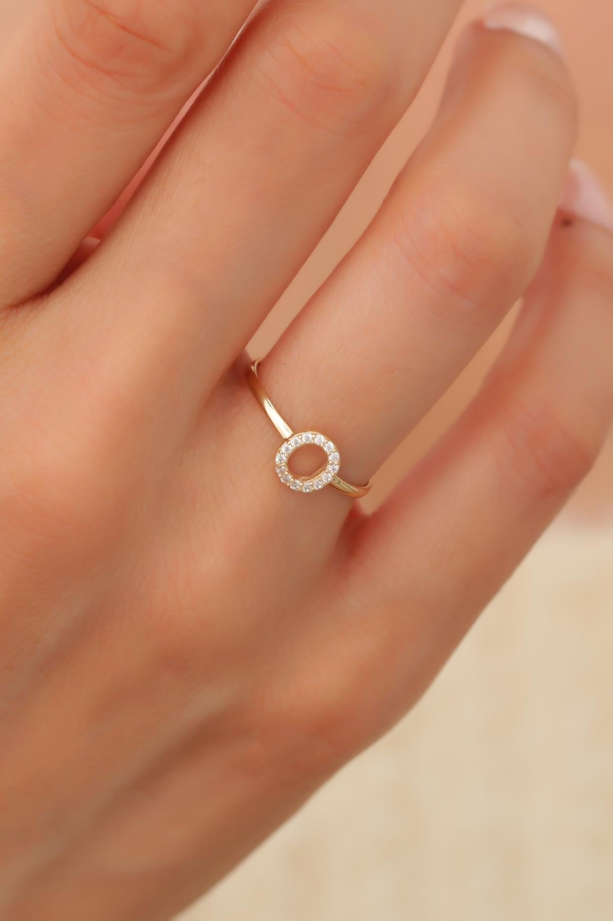 14 Ayar Altın Taşlı Minimal O Harfi Yüzük