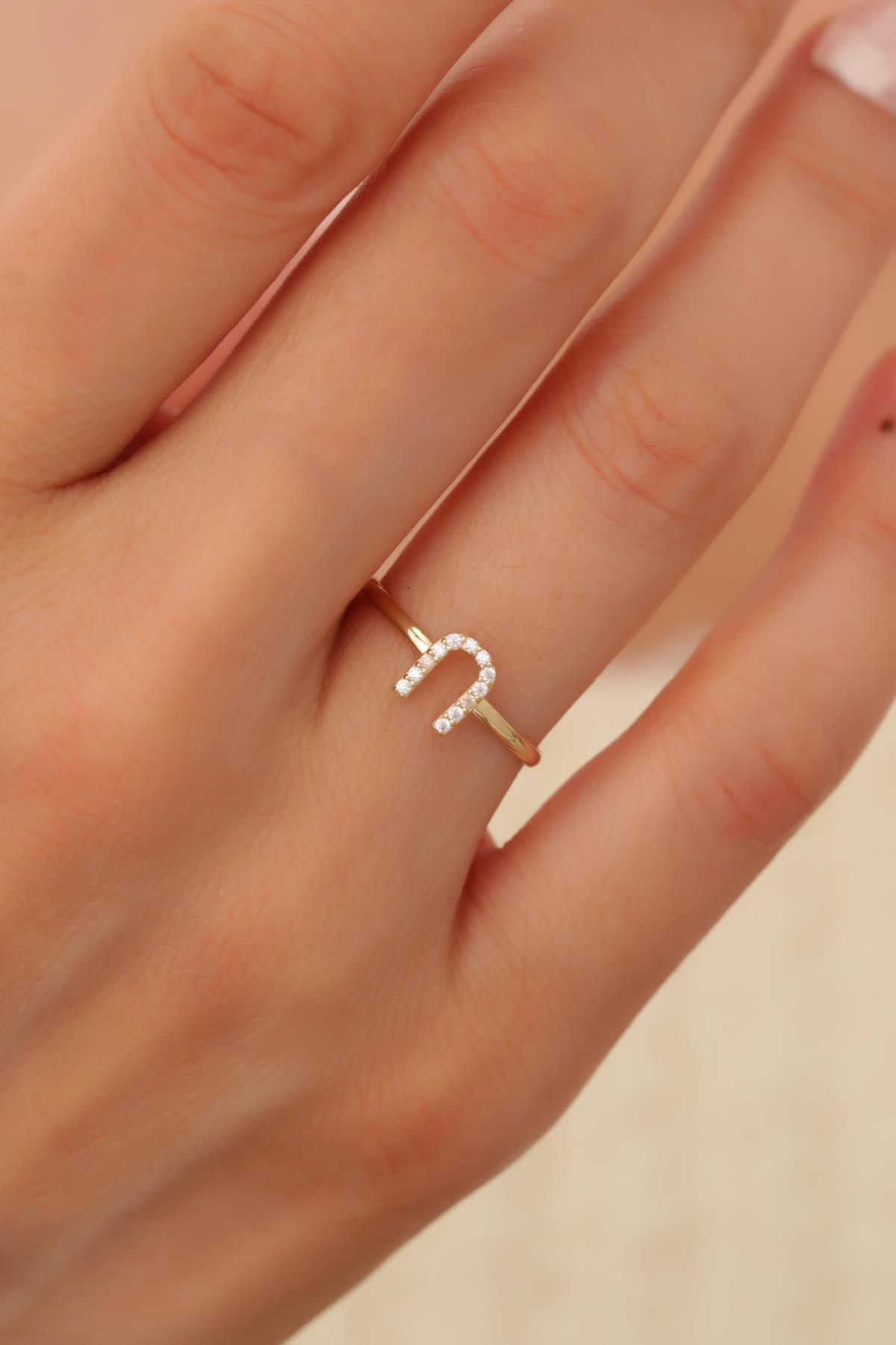 14 Ayar Altın Taşlı Minimal U Harfi Yüzük