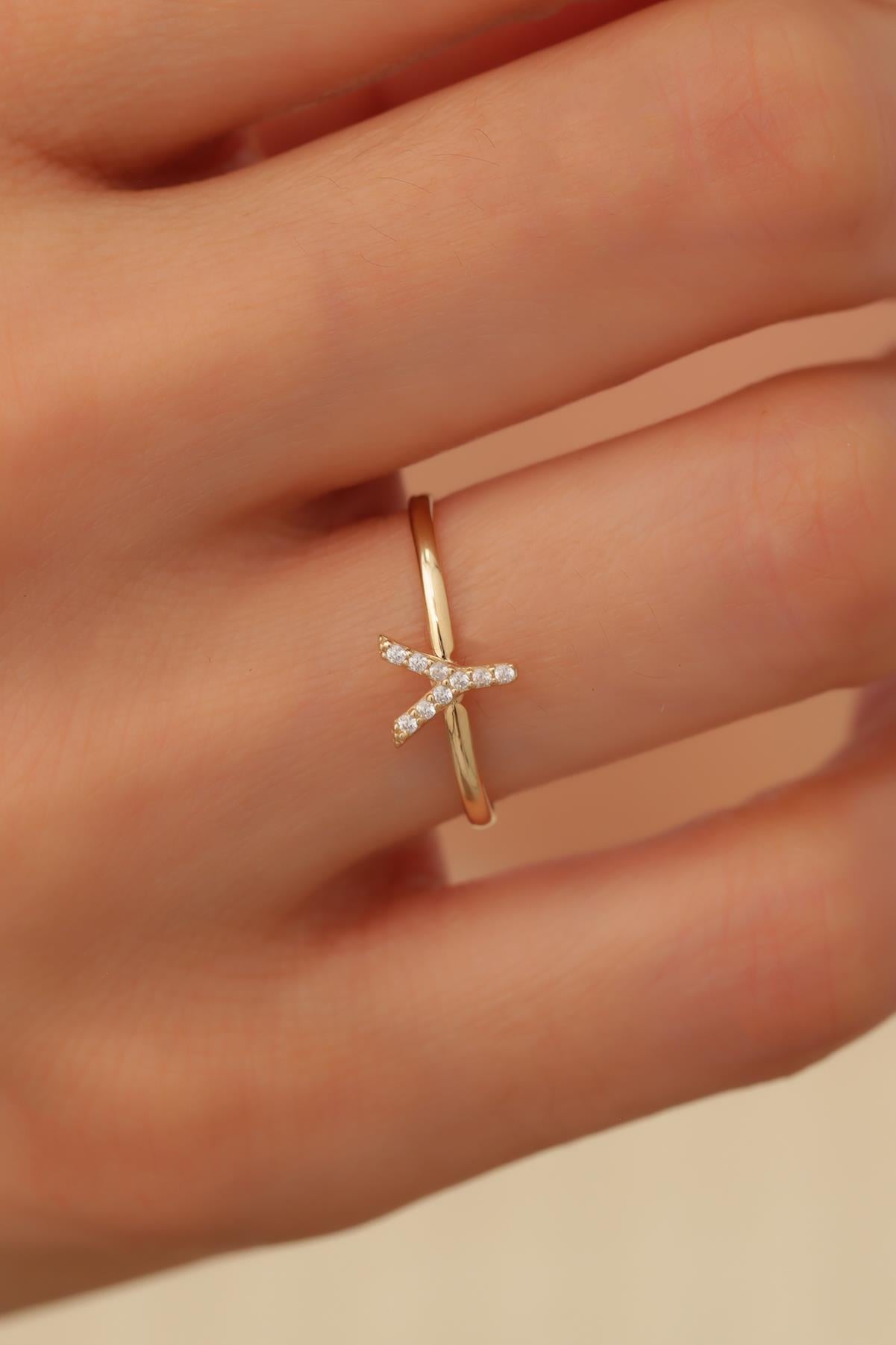 14 Ayar Altın Taşlı Minimal Y Harfi Yüzük