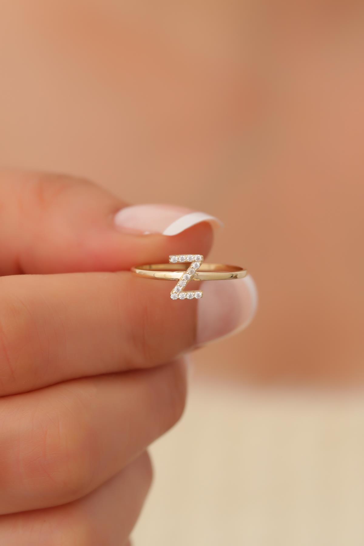 14 Ayar Altın Taşlı Minimal Z Harfi Yüzük